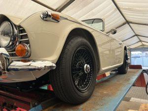 Triumph TR250 1968 (69)